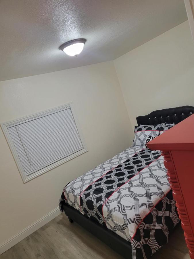 Adorable 1 Bedroom Apartment Вальєхо Екстер'єр фото